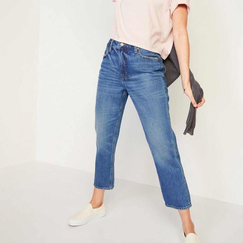 Old Navy slouchy cropped jeans.